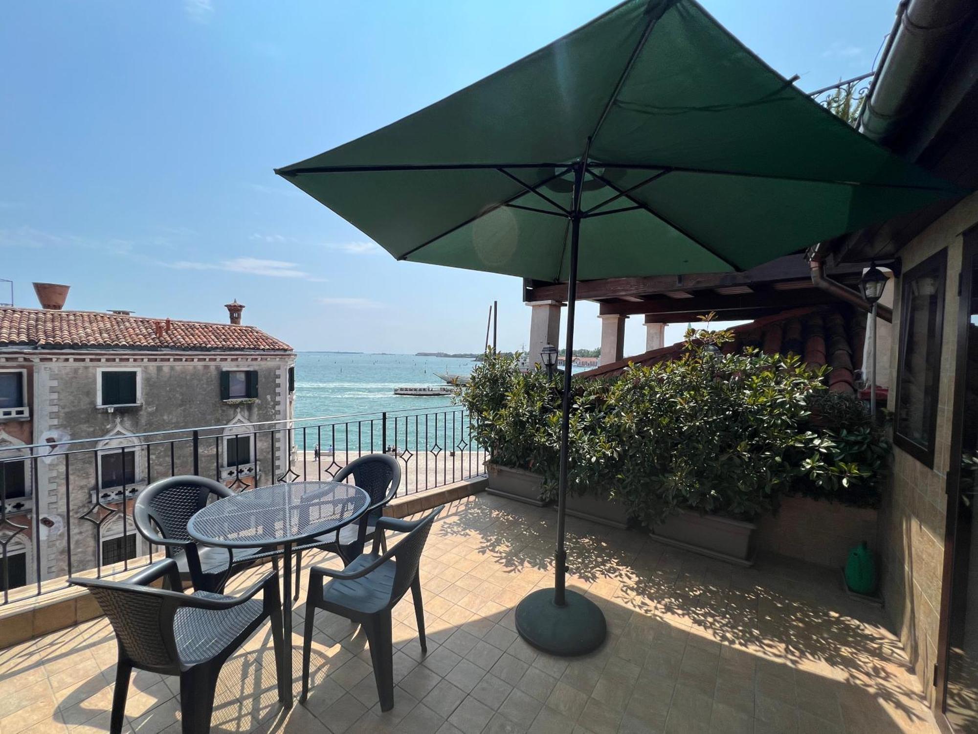Ca' Delfina Holiday Home Venice Ngoại thất bức ảnh