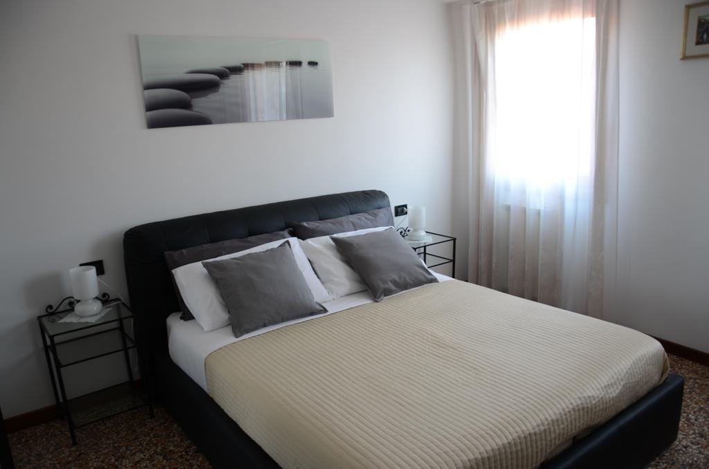 Ca' Delfina Holiday Home Venice Phòng bức ảnh