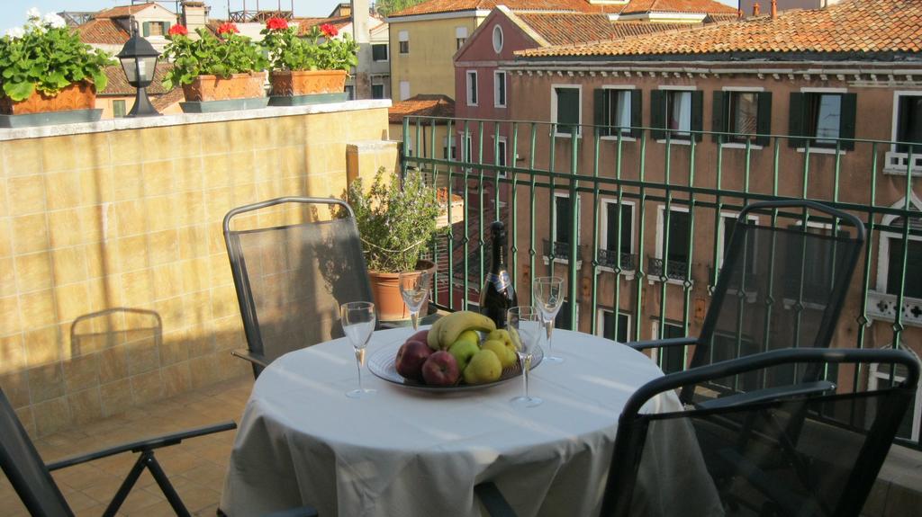Ca' Delfina Holiday Home Venice Ngoại thất bức ảnh