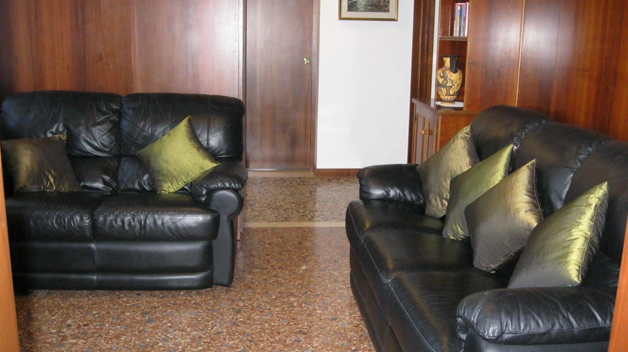 Ca' Delfina Holiday Home Venice Ngoại thất bức ảnh