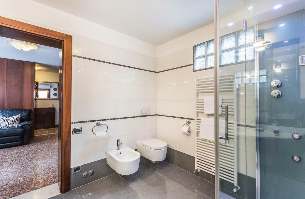Ca' Delfina Holiday Home Venice Ngoại thất bức ảnh